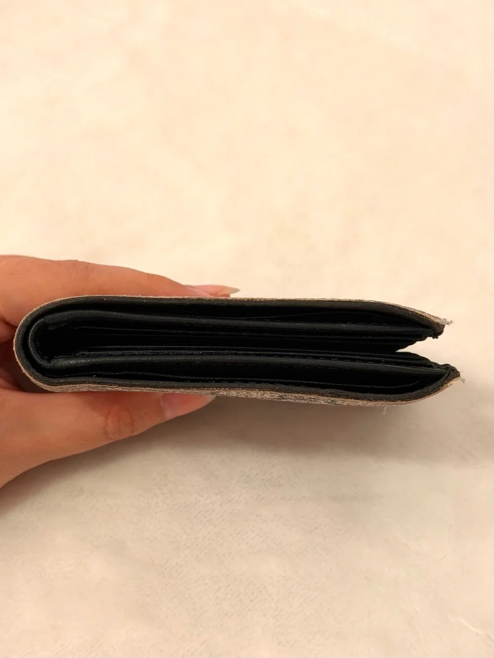 Gucci mens bifold